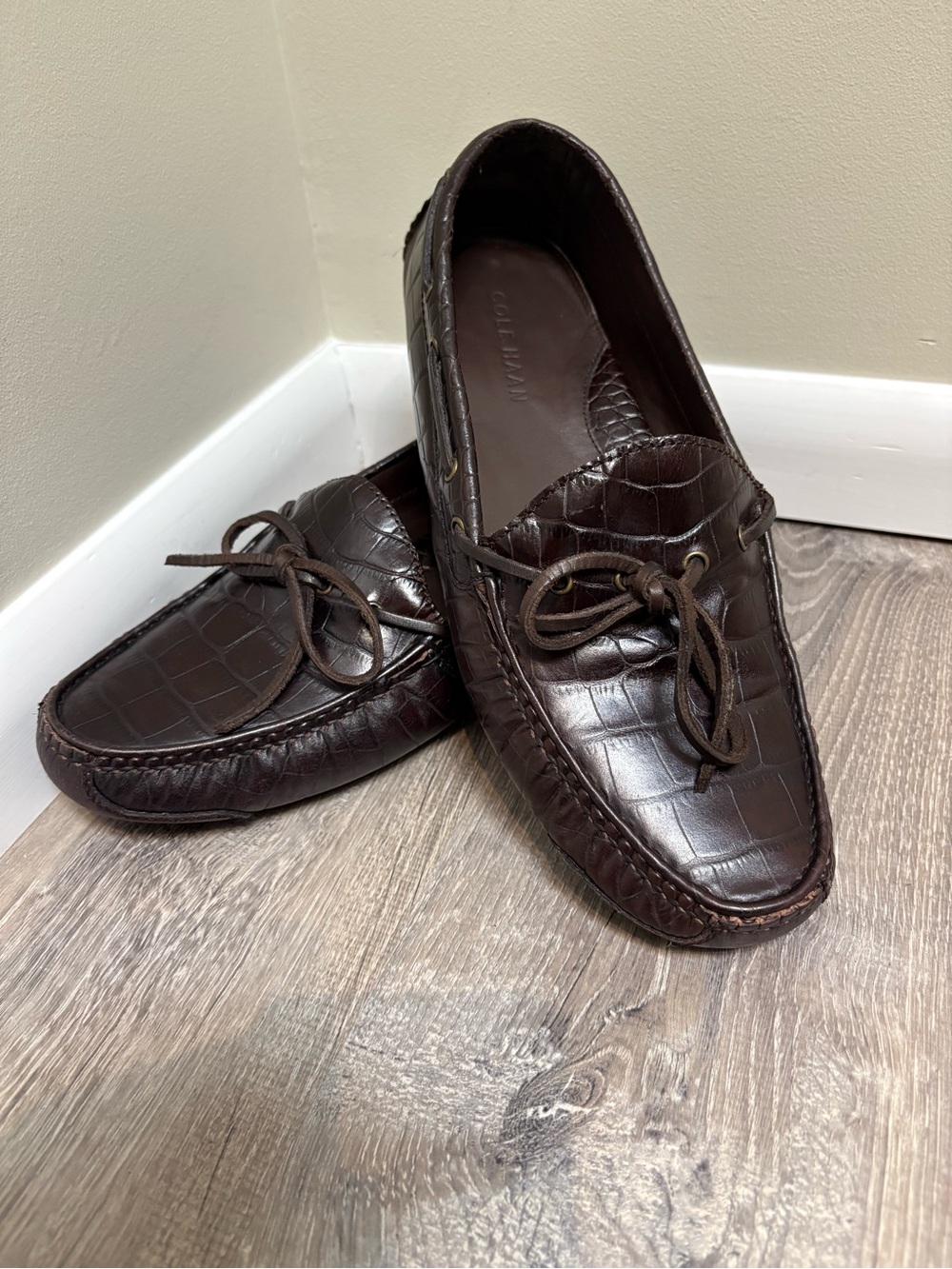 Cole Haan Croc Embossed Leather Driving Moccasin Shoes 9D
